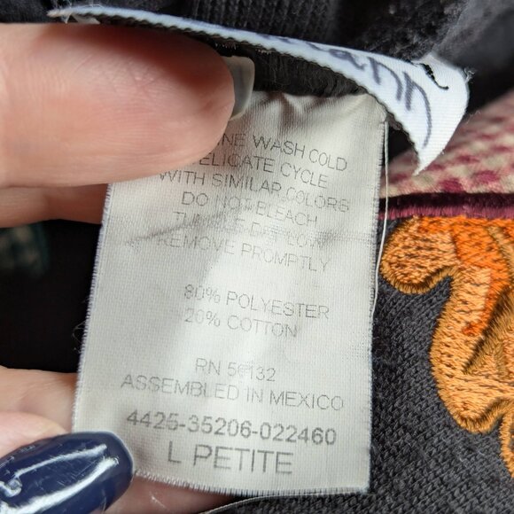 BonWorth Black Button Front Cardigan Leaf Squirrel & Fall Designs Size Large Pet - Picture 9 of 13